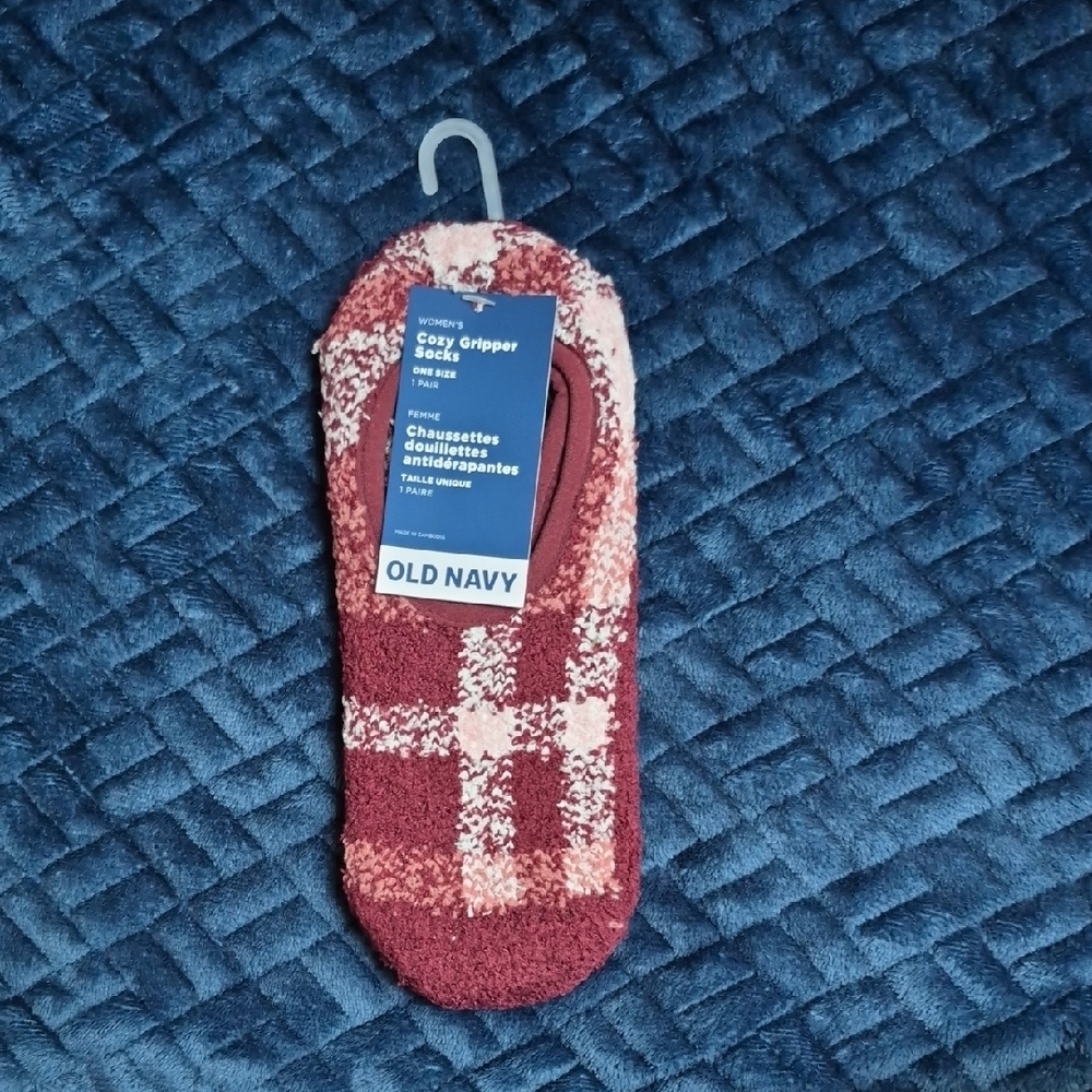 Cozy Gripper Socks In Pink & Burgundy From Old Navy, New With Tags